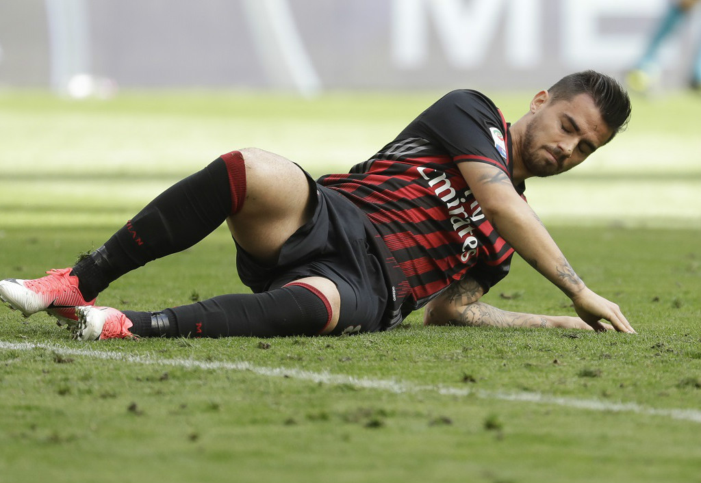 AC Milan không thể gây ấn tượng cho fan hâm mộ cá cược trực tiếp sau thất bại 1-2 trước Empoli
