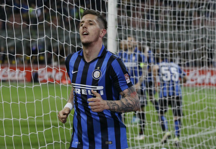 Inter Milan chiến thắng trận đấu cá cược trực tiếp trước Lyon, 1-0, sau khi Stevan Jovetic ghi bàn quyết định cho đội