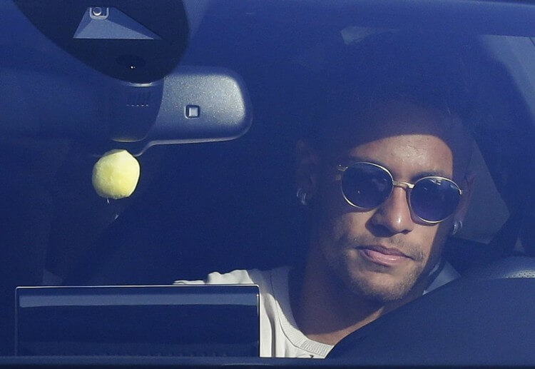 Người hâm mộ cá cược bóng đá chờ đợi một cuộc đua quyết liệt ở Ligue 1 mùa này sau khi Neymar chuyển đến từ Barcelona