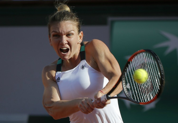 Betting odds are favouring Simona Halep to advance to the semi-finals of the Roger Cup