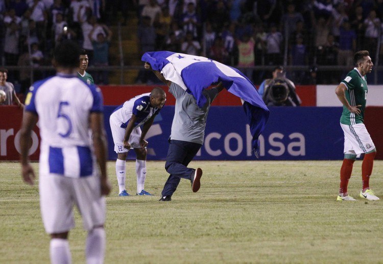 Honduras masih berkesempatan lolos ke Piala Dunia 2018 setelah kemenangan 3-2 yang mereka raih atas unggulan bursa taruhan, Meksiko