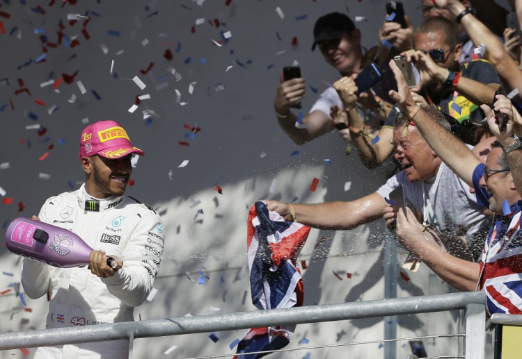 Online betting experts believe that Lewis Hamilton will soon win the World Champion title after winning the US Grand Prix