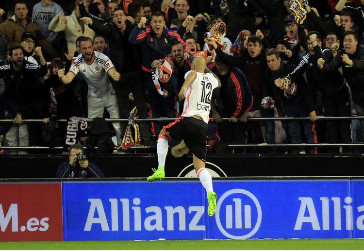 Valencia tiếp tục đánh bại Barcelona khi La Liga bước vào tuần thứ 10