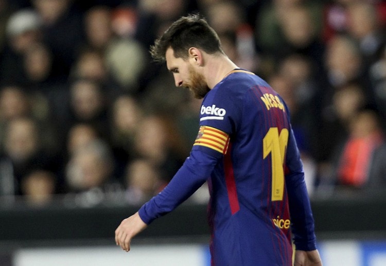 Hai đội bóng ưa thích của cá cược thể thao Barcelona và Valencia hòa nhau sau khi Messi bị từ chối một bàn thắng hợp lệ