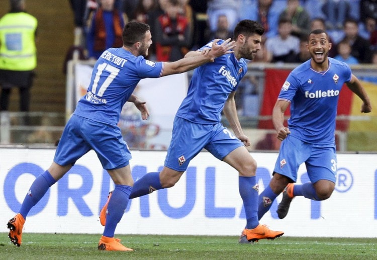 Nhờ hai bàn thắng của Marco Benassi và Giovanni Simeone, Fiorentina giành chiến thắng trước Roma trong cuộc đấu cá cược trực tiếp