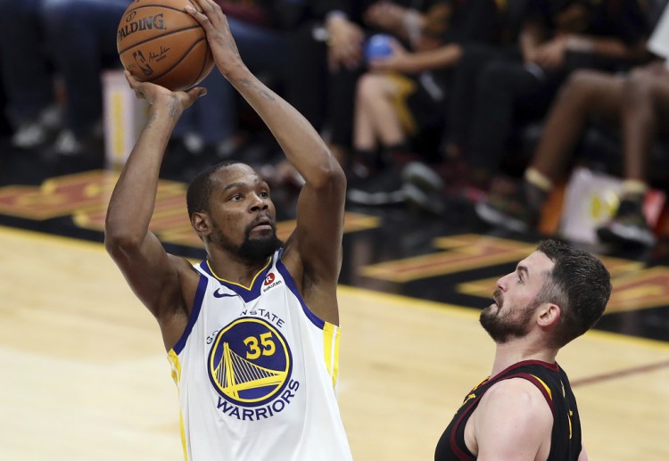 Kevin Durant thắng cược bóng rổ  LeBron James