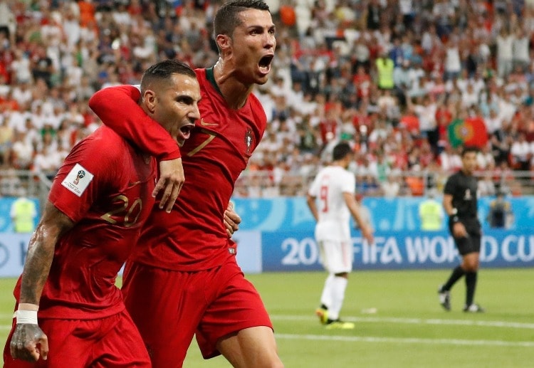 Ricardo Quaresma mencetak gol bagi Portugal di menit ke-45