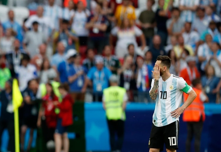 Lionel Messi không gặp thời, nhưng cần tri ân anh ở một giai đoạn chuyển giao của bóng đá thế giới.