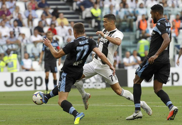 Cristiano Ronaldo assist Mandzukic during the Serie A match between Juventus and Lazio