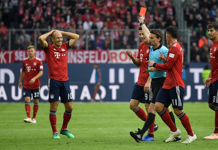 Bayern Munich's Arjen Robben sees red in game vs Wolfsburg in Bundesliga