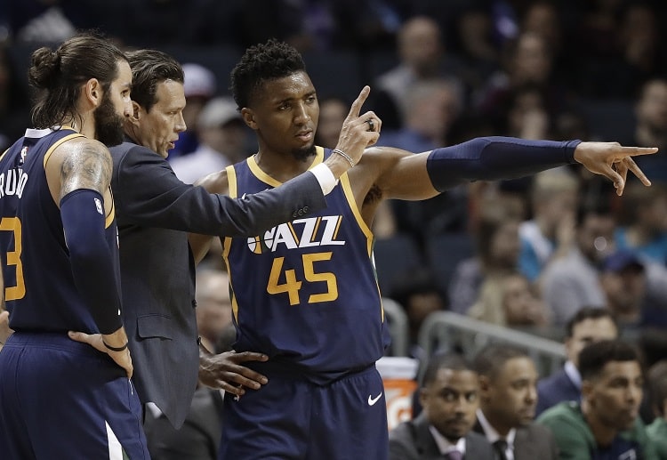 NBA 2018/19: Utah Jazz đã không có một màn trình diễn tốt vào đêm qua trước một đội bóng San Antonio Spurs
