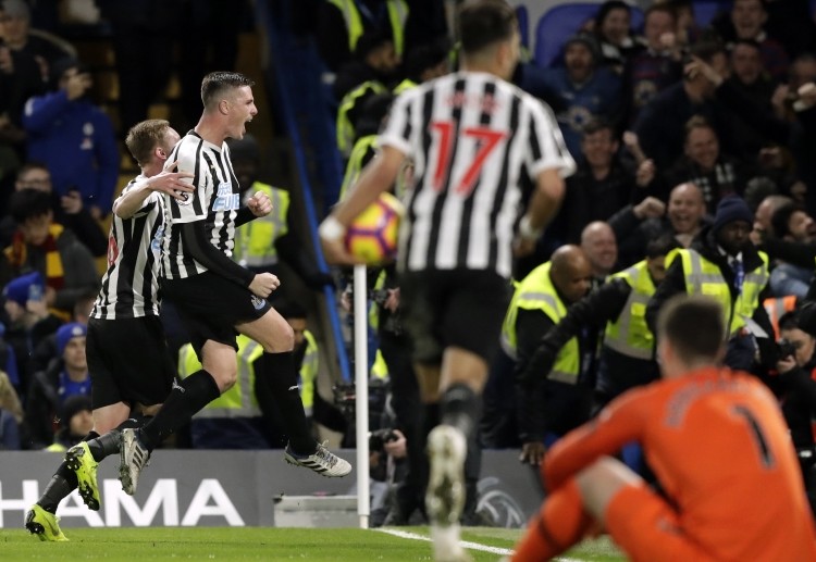 Premier League: Newcastle đã làm khó được ông lớn chút ít