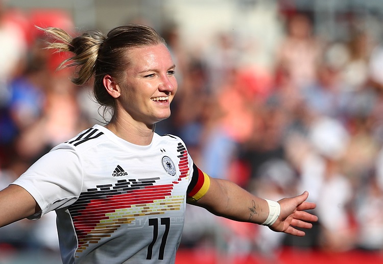 독일 팬들은 알렋간드라 포프가 여자 월드컵에서 중국을 상대로 활약하기를 기대하고 있다.
