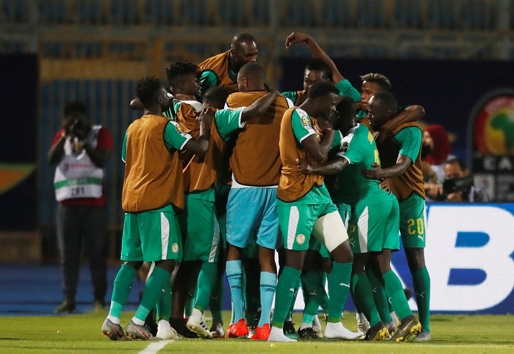AFCON: đội tuyển Senegal đã có được một bàn thắng may mắn khi mà cầu thủ Tunisa phản lưới nhà