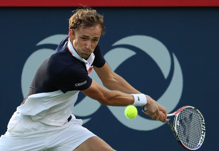 Daniil Medvedev gets to the 2019 Coupe Rogers final after beating Karen Khachanov, 1-6, 6-7