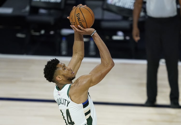 Giannis Antetokounmpo kết thúc NBA 2021 với chỉ số vô cùng ấn tượng