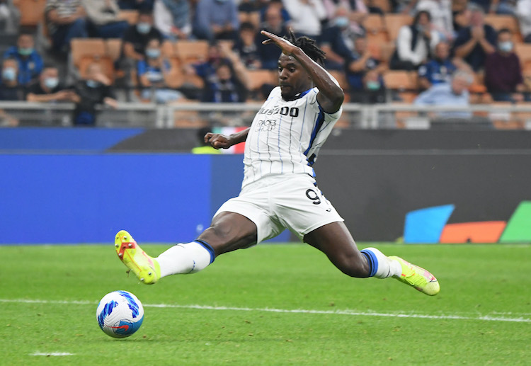 Duvan Zapata eyes to lead Atalanta in beating Manchester United in upcoming Champions League clash