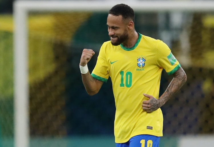 브라질의 팬들은 네이마르가 콜롬비아와의 월드컵 2022 예선전에서 팀의 승리를 견인할 것이라고 기대하고 있다