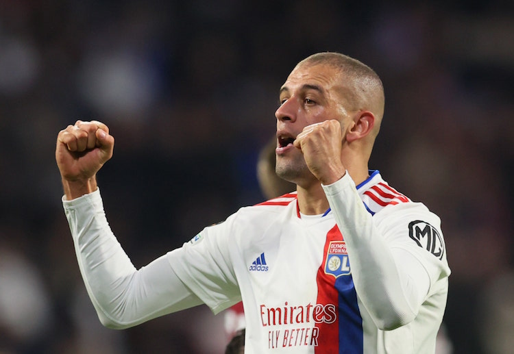 Islam Slimani berhasil loloskan Lyon.