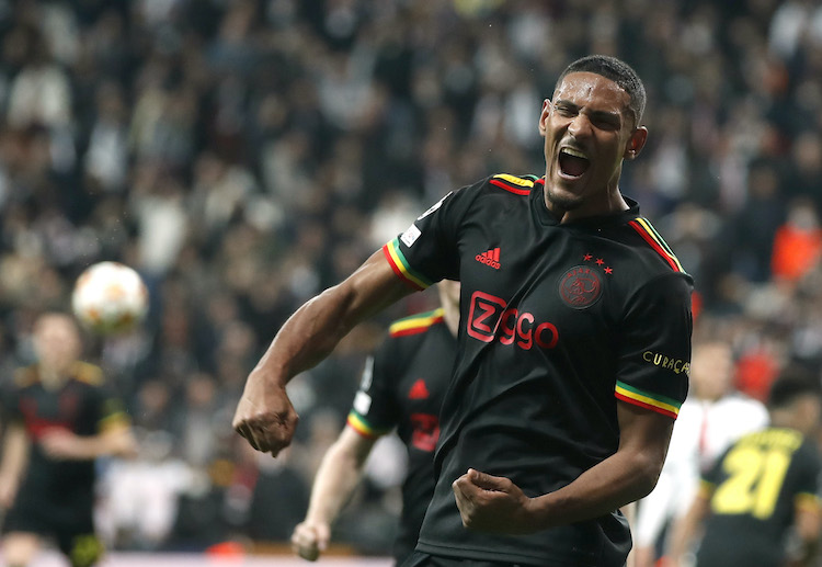 Sebastien Hallers mencetak 10 gol di Liga Champion