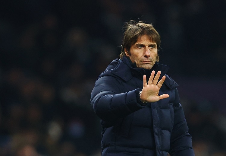 Tottenham Hotspur's Antonio Conte coaching during their EFL Cup win