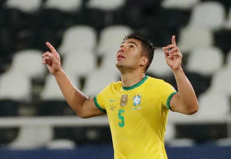 카세미로는 브라질의 국가대표팀 감독인 티테의 부름을 받아 에콰도르와 파라과이를 상대한 월드컵 경기에 출전했다.