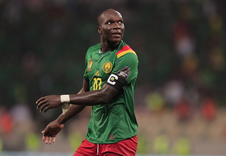 카메룬은 감비아에 2-0으로 승리한 뒤 아프리카 네이션스컵 준결승에 진출했다.