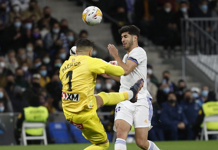 La Liga: Vinicius và Benzema liên tục khiến hàng thủ Alaves chao đảo với các pha dứt điểm của mình