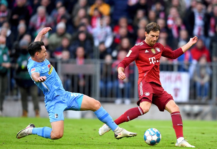 Leon Goretzka prepares as Bayern Munich face SC Freiburg in the Bundesliga