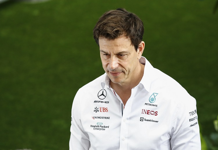 Toto Wolff is pressured with Mercedes performance in this new Formula 1 season