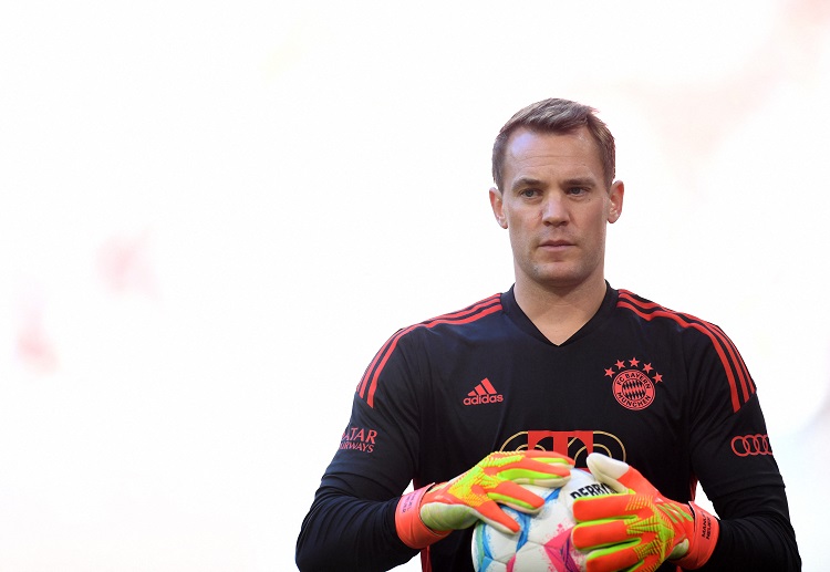 Manuel Neuer memenangkan Bundesliga musim lalu