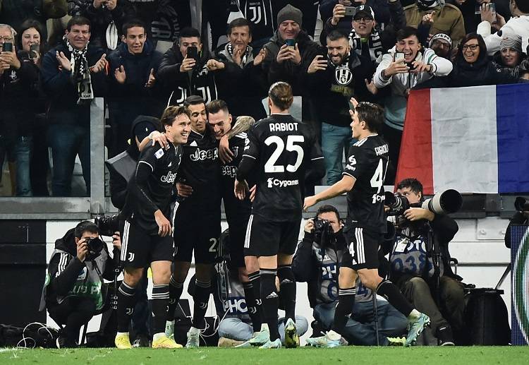 Serie A: Bàn thắng đến lại nhờ sự quyết liệt của hàng tiền vệ Juventus giành lại được bóng