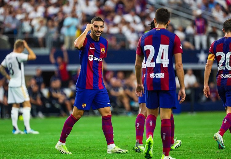 Giao hữu câu lạc bộ: Barcelona tận dụng tốt cơ hội
