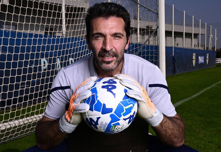 Buffon từ giã sự nghiệp bóng đá trong màu áo Parma