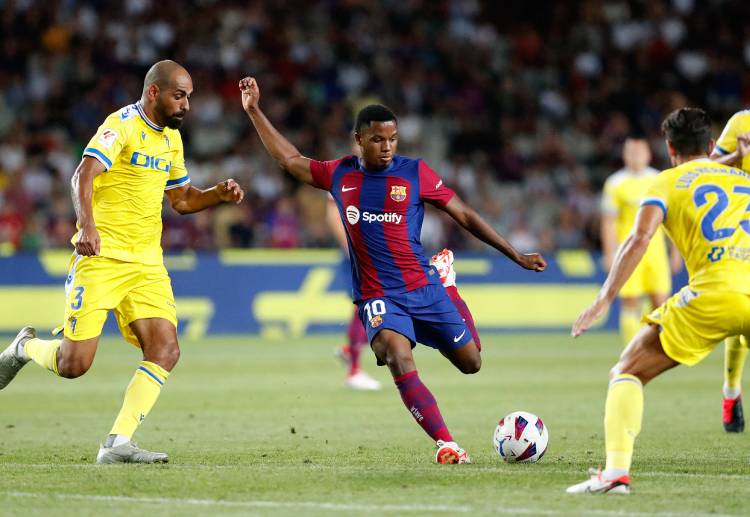바르셀로나의 공격수 안수 파티는 프리미어리그의 브라이튼 앤 호브 알비온으로 임대 계약을 완료했다.