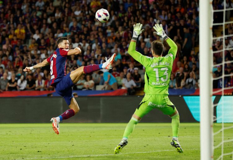 La Liga: Robert Lewandowski opens the scoring in Barcelona's 3-2 win against Celta Vigo