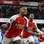 Premier League: Arsenal tạm vươn lên ngôi đầu