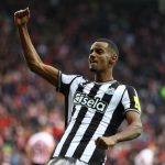 Cúp FA: Newcastle có chiến thắng thuyết phục