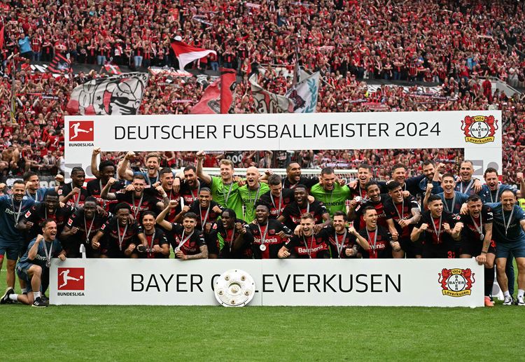 Leverkusen lần đầu tiên vô địch Bundesliga