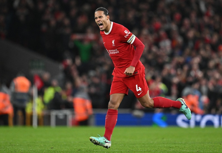 Premier League: van Dijk vẫn thi đấu rất toàn diện