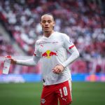 တစ်ခုရှိတာက ပရီးမီးယားလိဂ် ကလပ် အာဆင်နယ်ဟာ ဇာဗီ ဆိုင်မွန်စ်ရဲ့ အပြောင်းအရွှေ့ထဲ ကနေ ထွက်ခွာသွားခြင်း မရှိသေးပဲ အခြေအနေကို စောင့်ကြည့်နေဆဲ ဖြစ်ပါတယ်။