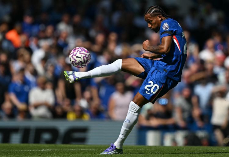 ချဲလ်ဆီးဟာ ဒီနွေရာသီမှာ တိုက်စစ်မှူး နေရာ အတွက် အင်အားဖြည့်တင်းခဲ့တဲ့ တစ်သင်းတည်းသော ပရီးမီးယားလိဂ် ကလပ် မဟုတ်ပါဘူး။