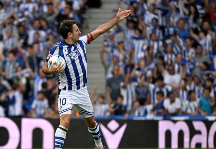 미켈 오야르자발은 마요르카 전에서 득점하며 무승 행진을 끝낸 뒤 바르셀로나와의 라리가 경기에서 레알 소시에다드를 이끌려 한다.