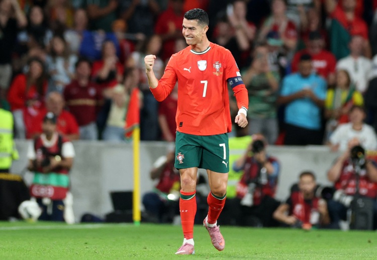 အခုဆိုရင်တော့ ရော်နယ်ဒိုက ကမ္ဘာ့ဖလား ခြေစစ်ပွဲ အဆင့်မှာ ပွဲ ၅၀ ကစားပြီး သွင်းဂိုး ၄၁ ဂိုး အထိ ရရှိထားခဲ့ပြီး ဖြစ်ပါတယ်။