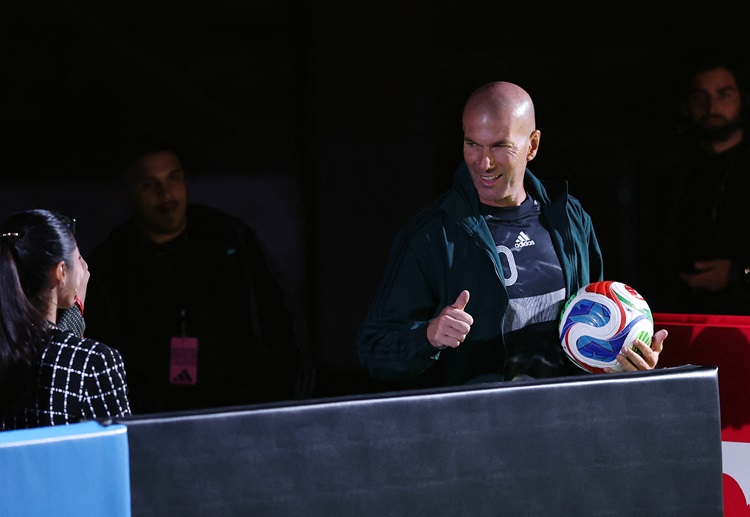 ပြင်သစ် လက်ရွေးစင် အသင်းရဲ့ လက်ရှိ နည်းပြ ဒီဒီယာ ဒက်စ်ရွှမ့်က ၂၀၂၆ ကမ္ဘာ့ဖလား ပြိုင်ပွဲ အပြီး အထိ စာချုပ်ချုပ်ဆိုထားပါတယ်။