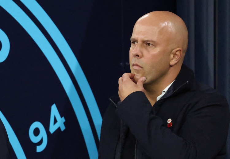 리버풀의 아르네 슬롯 감독은 프리미어리그 타이틀 방어에 다시 뛰어들 수 있다고 낙관적으로 바라보고 있다.