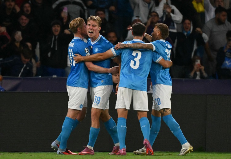 Napoli làm khách trên sân của Bologna ở vòng 11 Serie A